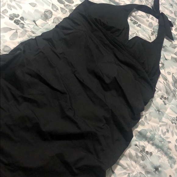 Swimsuit - Picture 4 of 5